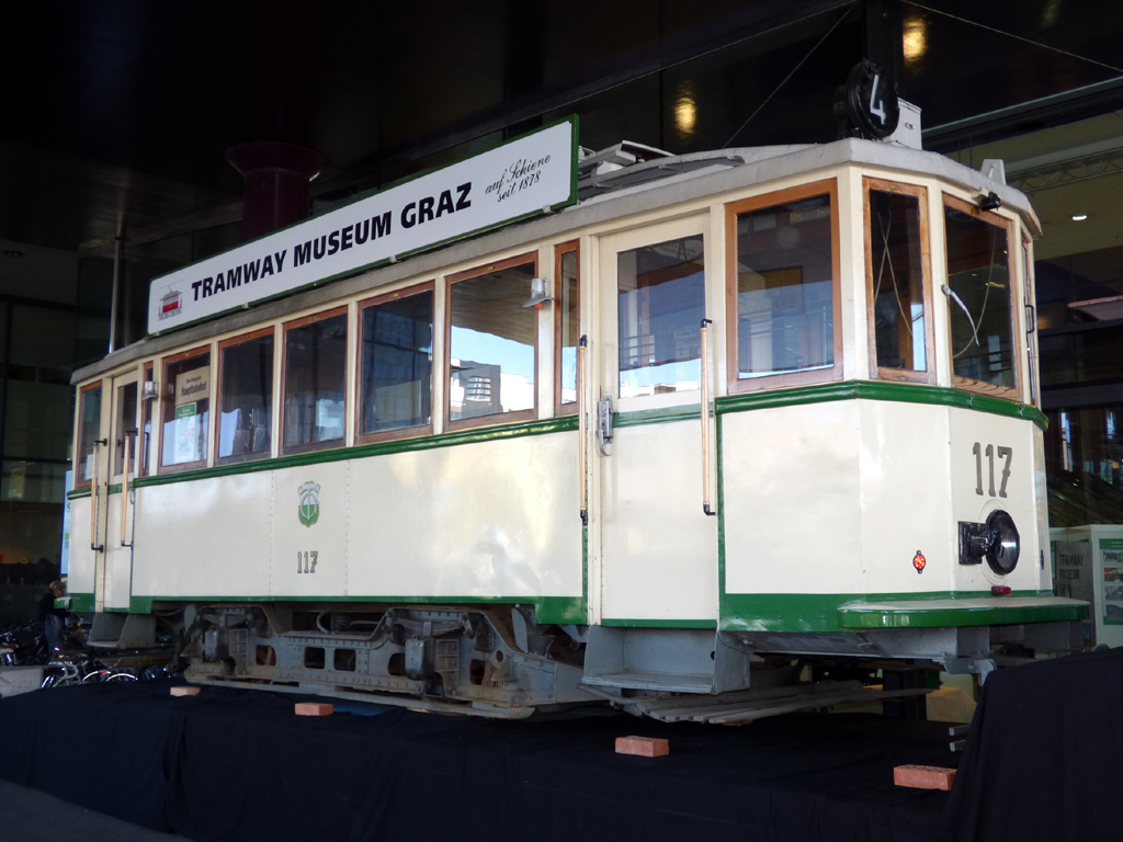 Грац, Двухосный моторный Graz № 117; Грац — 140 лет трамвая в Граце