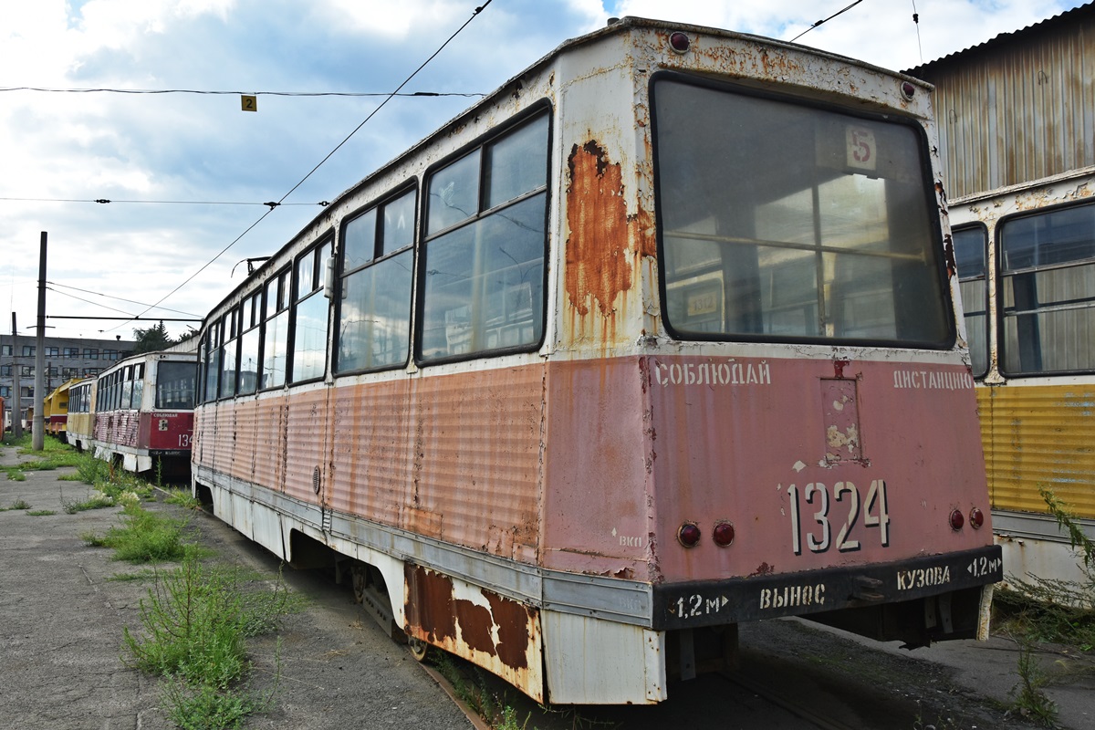 Chelyabinsk, 71-605 (KTM-5M3) č. 1324
