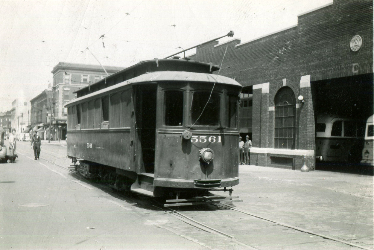 Public Service Corp. of NJ, Jackson & Sharp 4-axle motor car # 5561