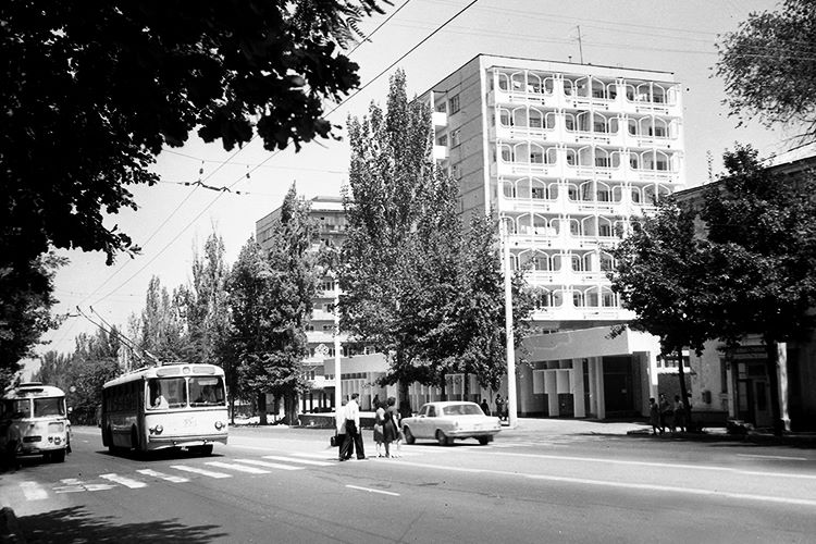 Biškek, ZiU-5D č. 226; Biškek — Old photos