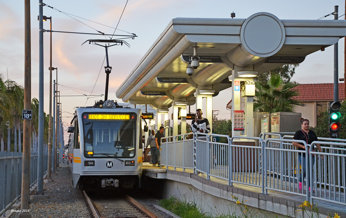 Los Angeles, Siemens P2000 № 244