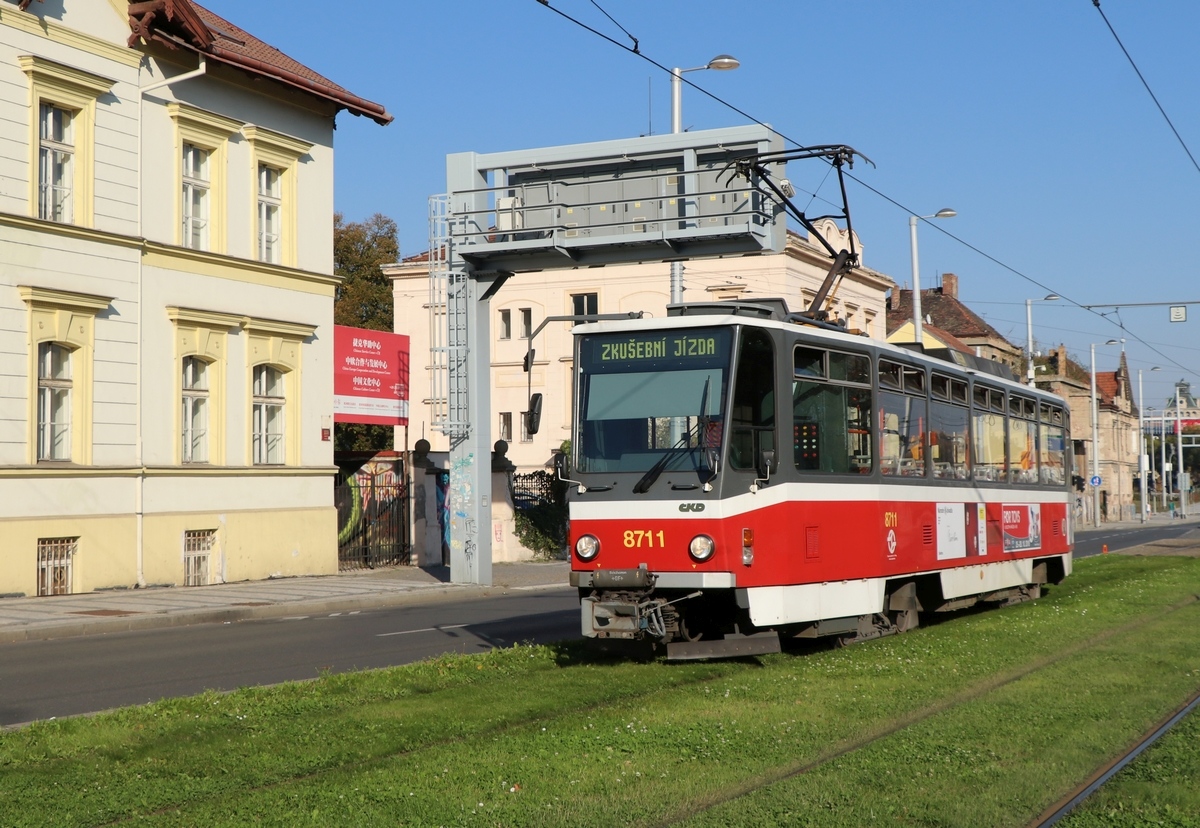 Прага, Tatra T6A5 № 8711