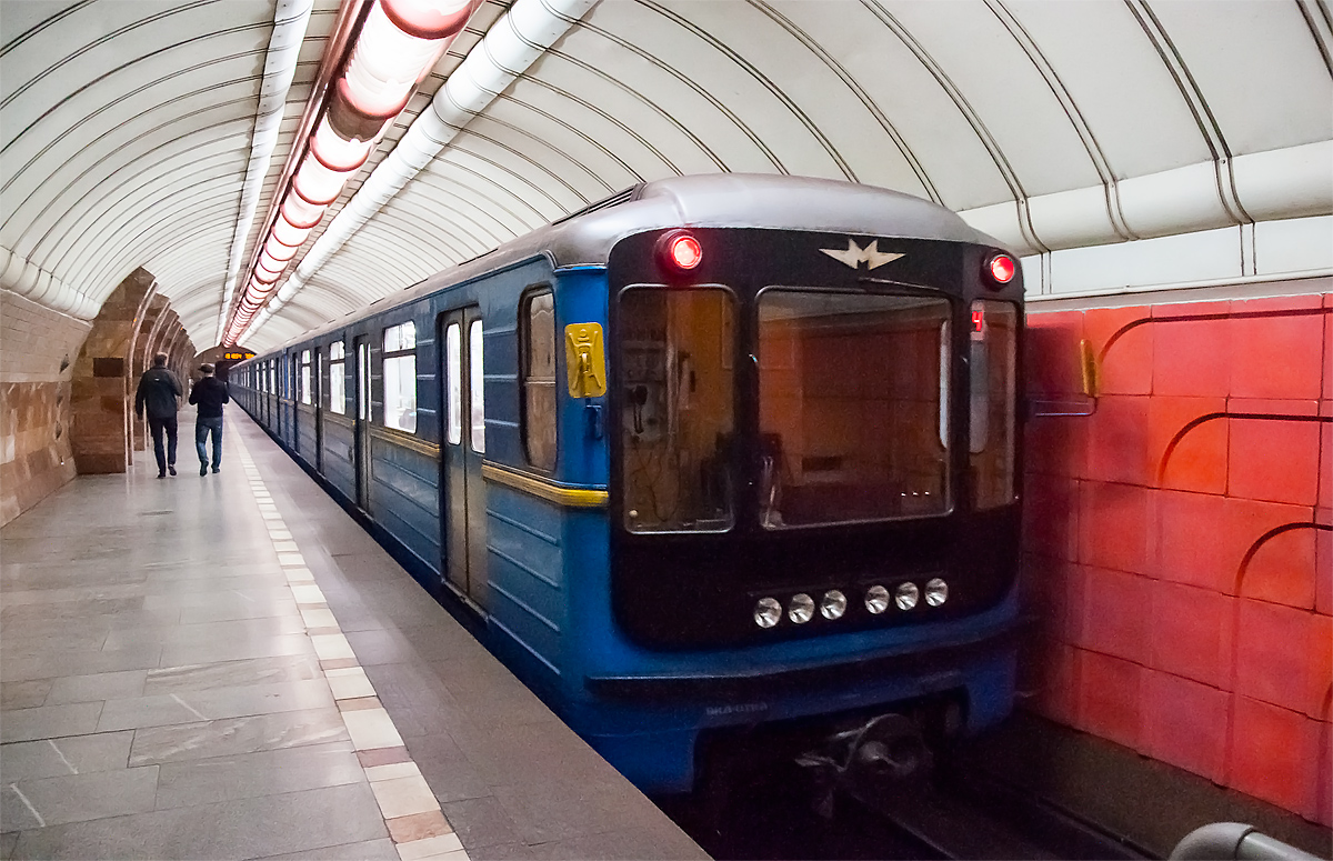 Kharkiv, 81-718.2 № 015