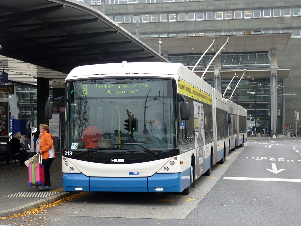 Lucerne, Hess SwissTrolley 3 (BGT-N2C) nr. 213