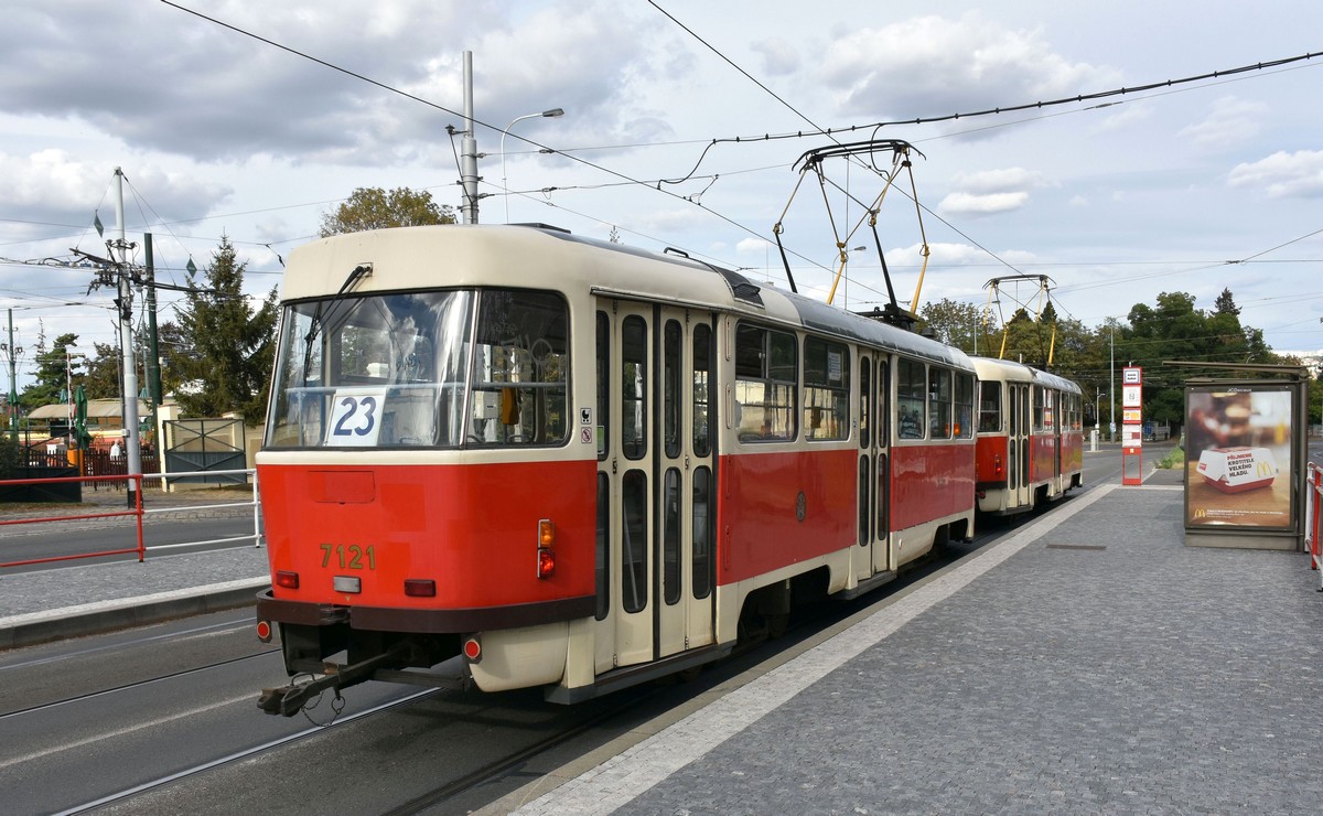 Prague, Tatra T3SUCS # 7121; Prague, Tatra T3SUCS # 7122