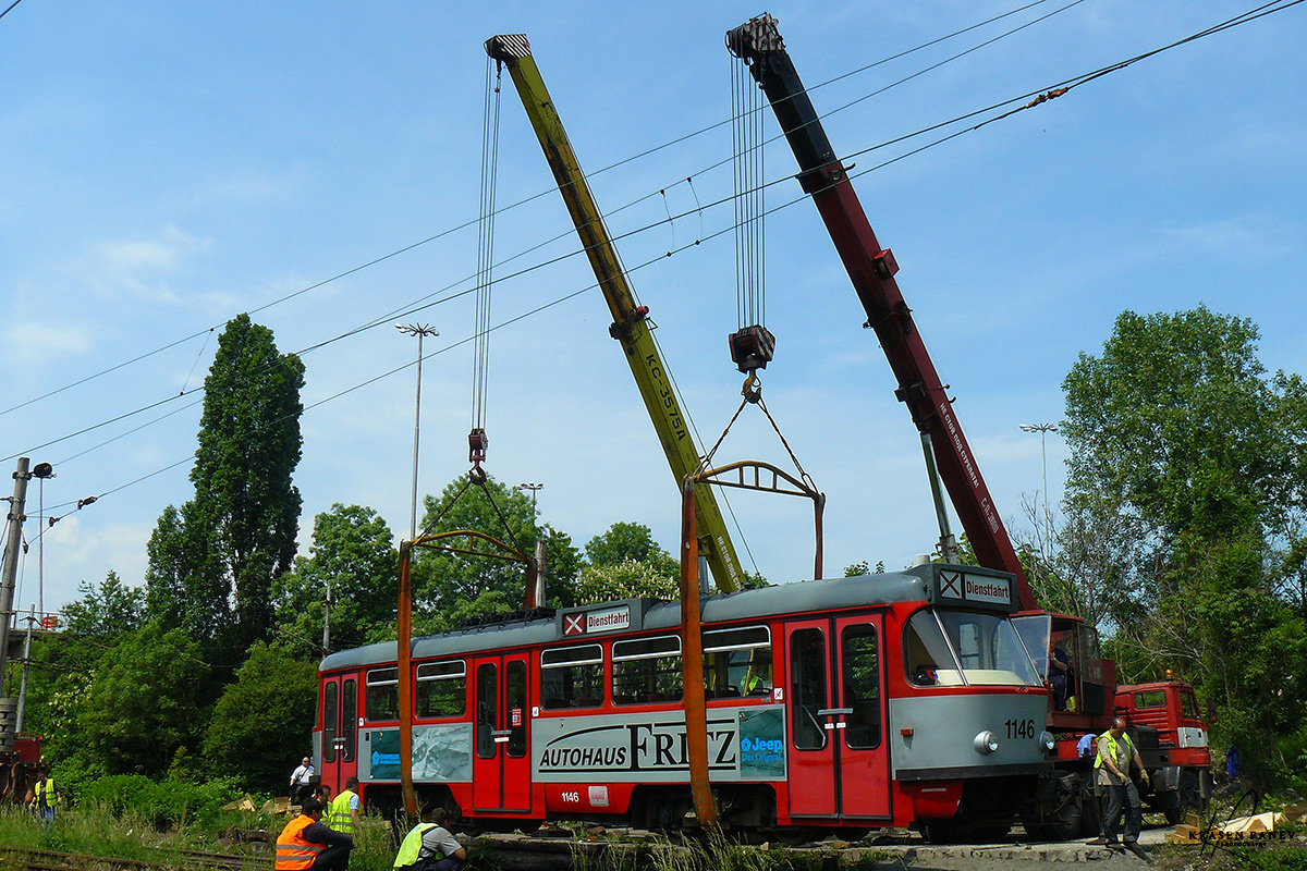 София, Tatra T4DC № 1146; София — Доставка и разтоварване на T4D-C от Хале — юли 2011 г.