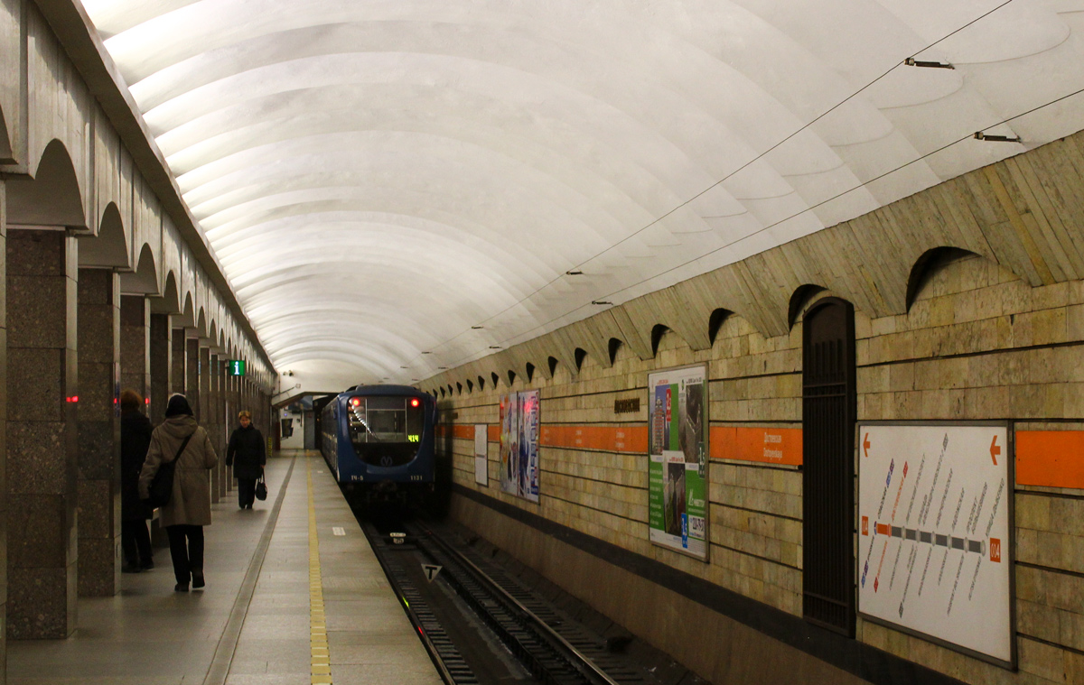 St Petersburg — Metro — Line 4