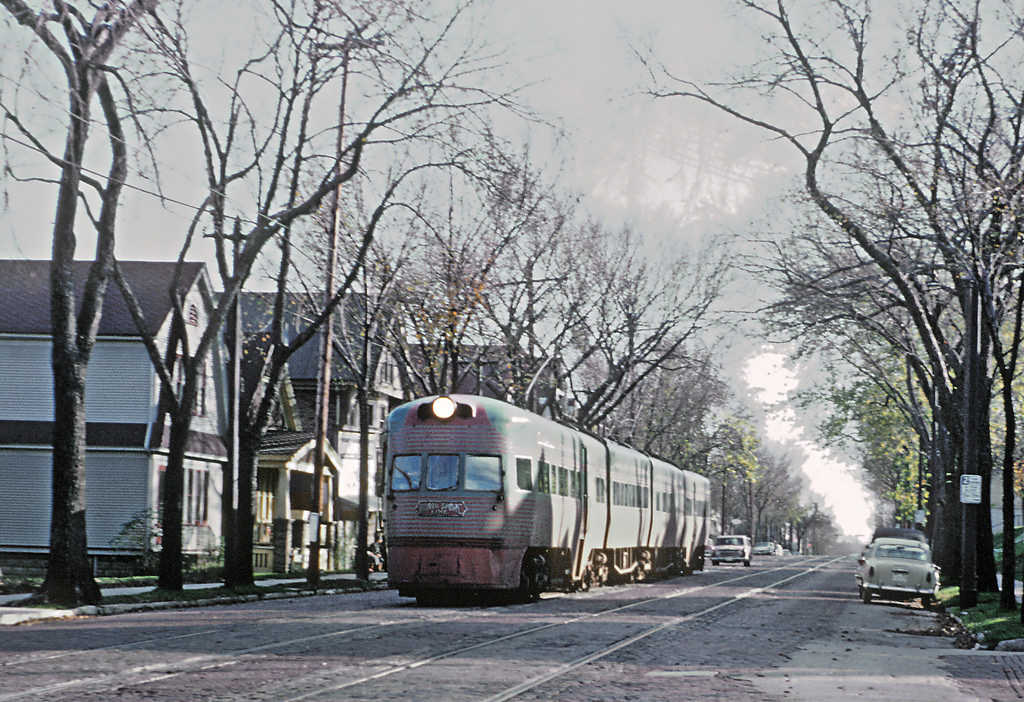 Хайвуд, IL, St. Louis Electroliner № 801-802