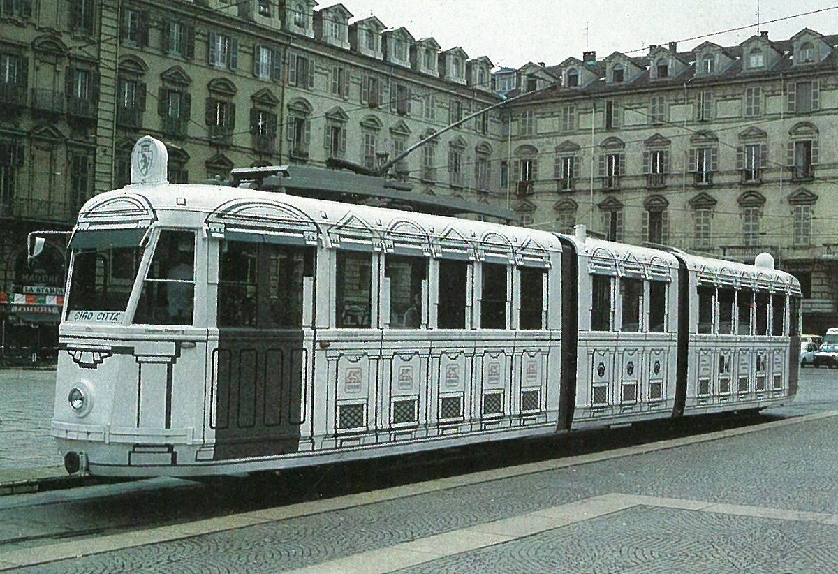 Turin, SNOS 2700 № 2758; Turin — Tramway — Miscellaneous photos