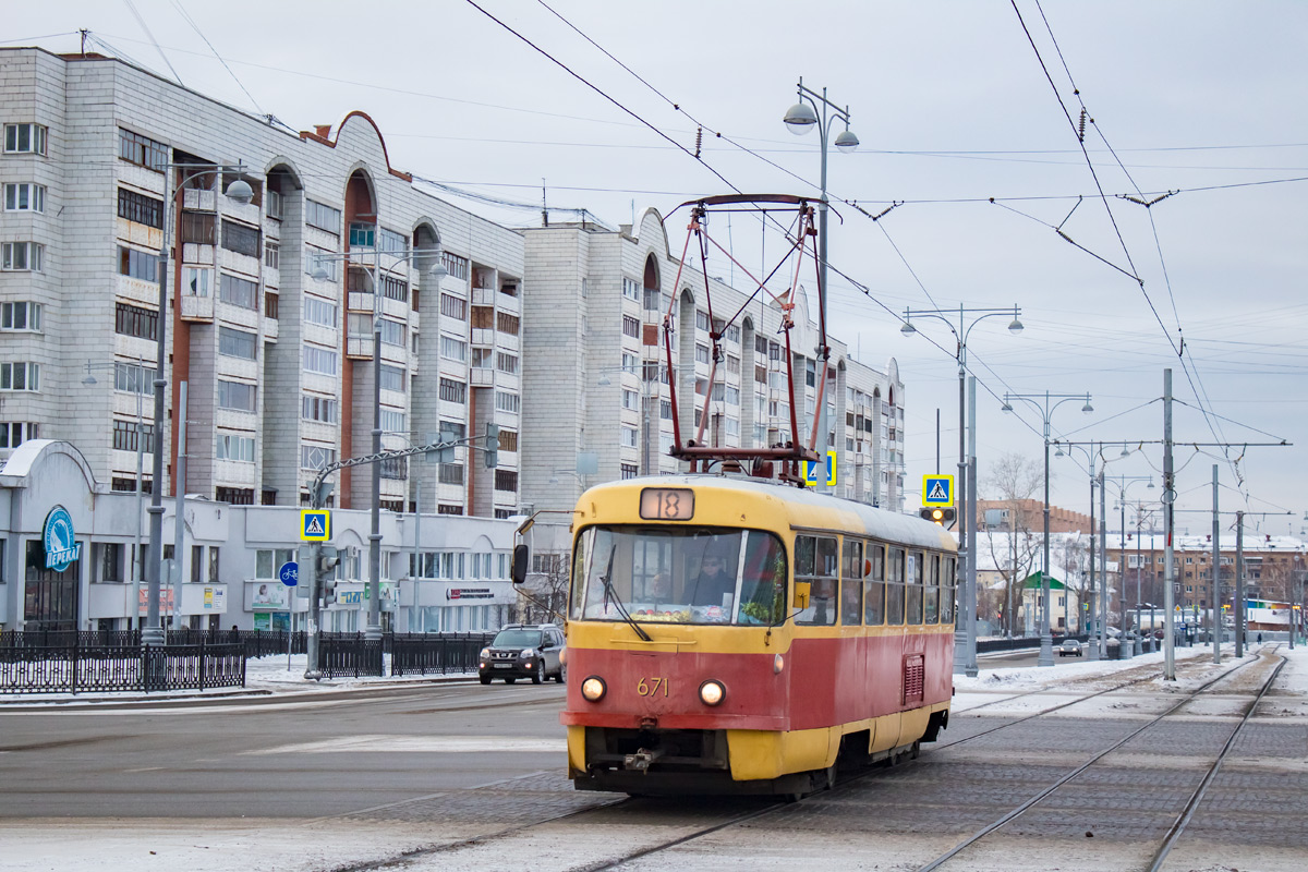 Yekaterinburg, Tatra T3SU # 671