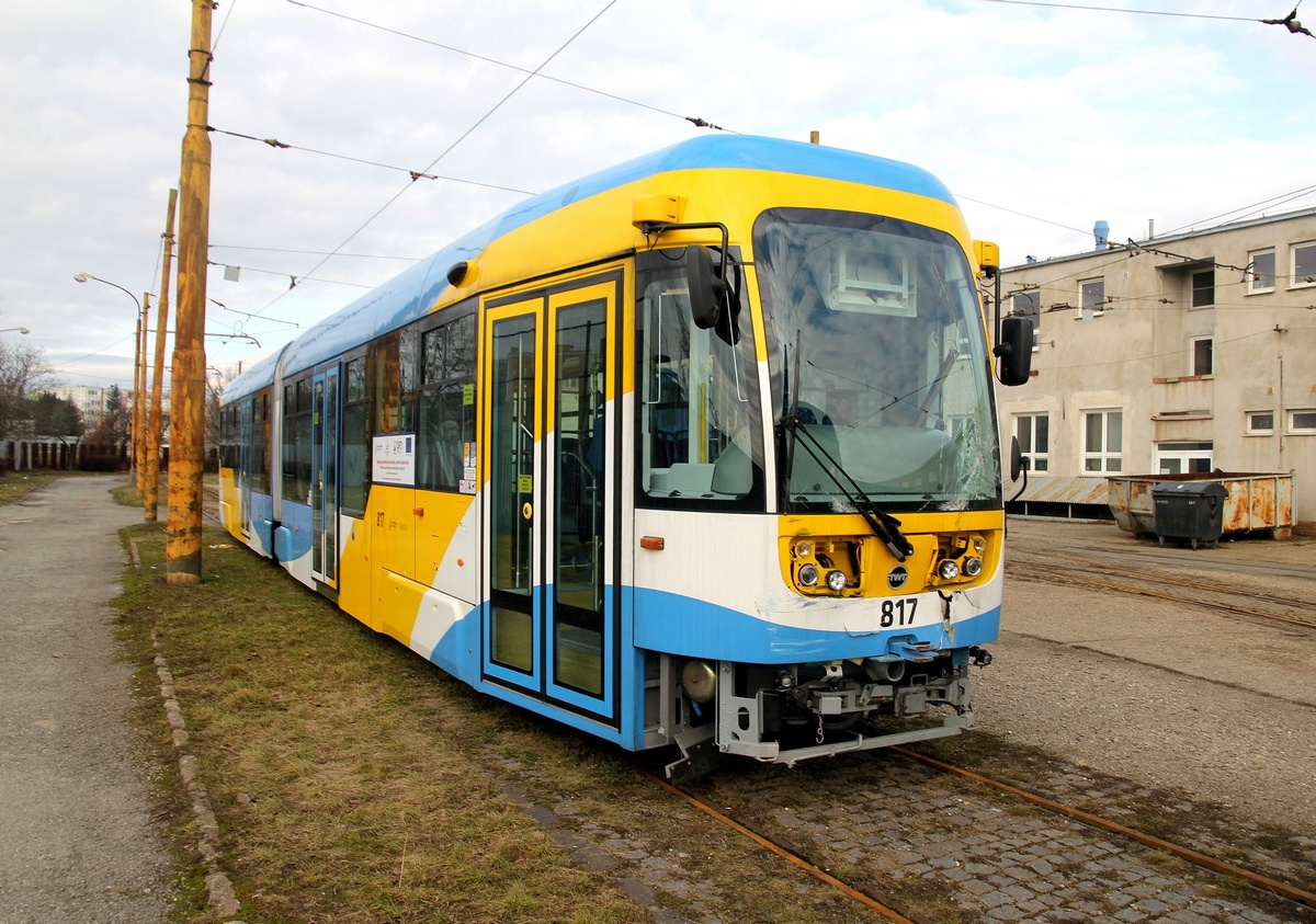 Košice, Vario LF2+ № 817