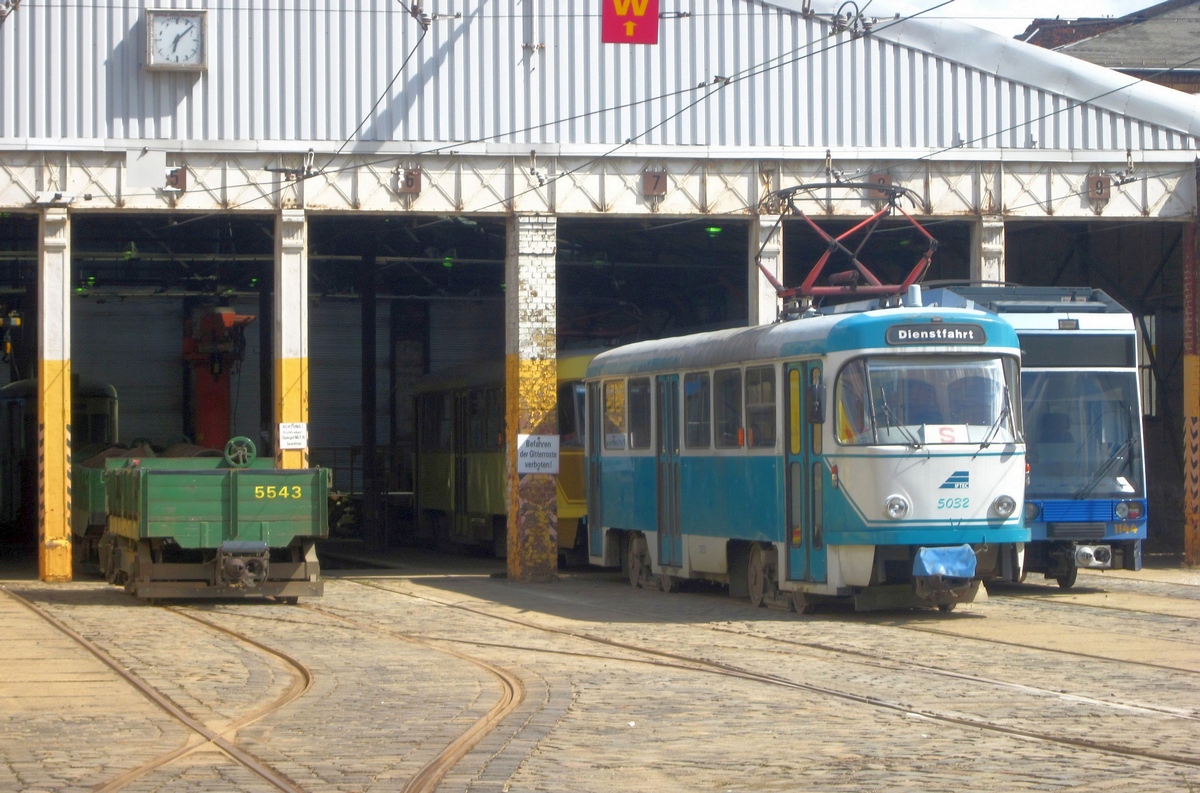 Лейпциг, Двухосный прицепной вагон № 5543; Лейпциг, Tatra T4D № 5032