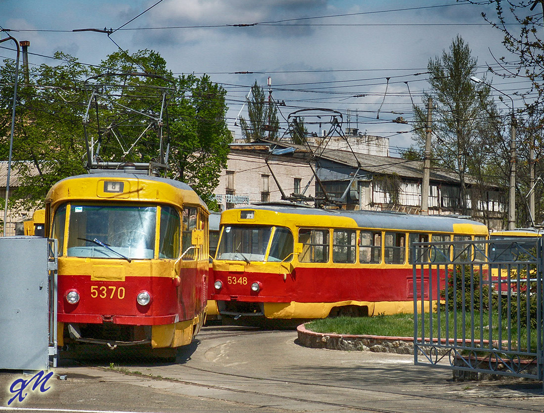 Kiev, Tatra T3SU (2-door) nr. 5370; Kiev, Tatra T3SU (2-door) nr. 5348