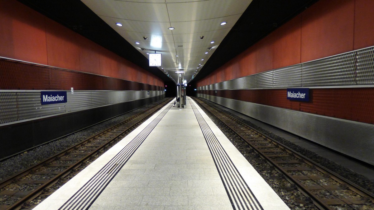 Цюрих — Forchbahn; Цюрих — Линии и инфраструктура