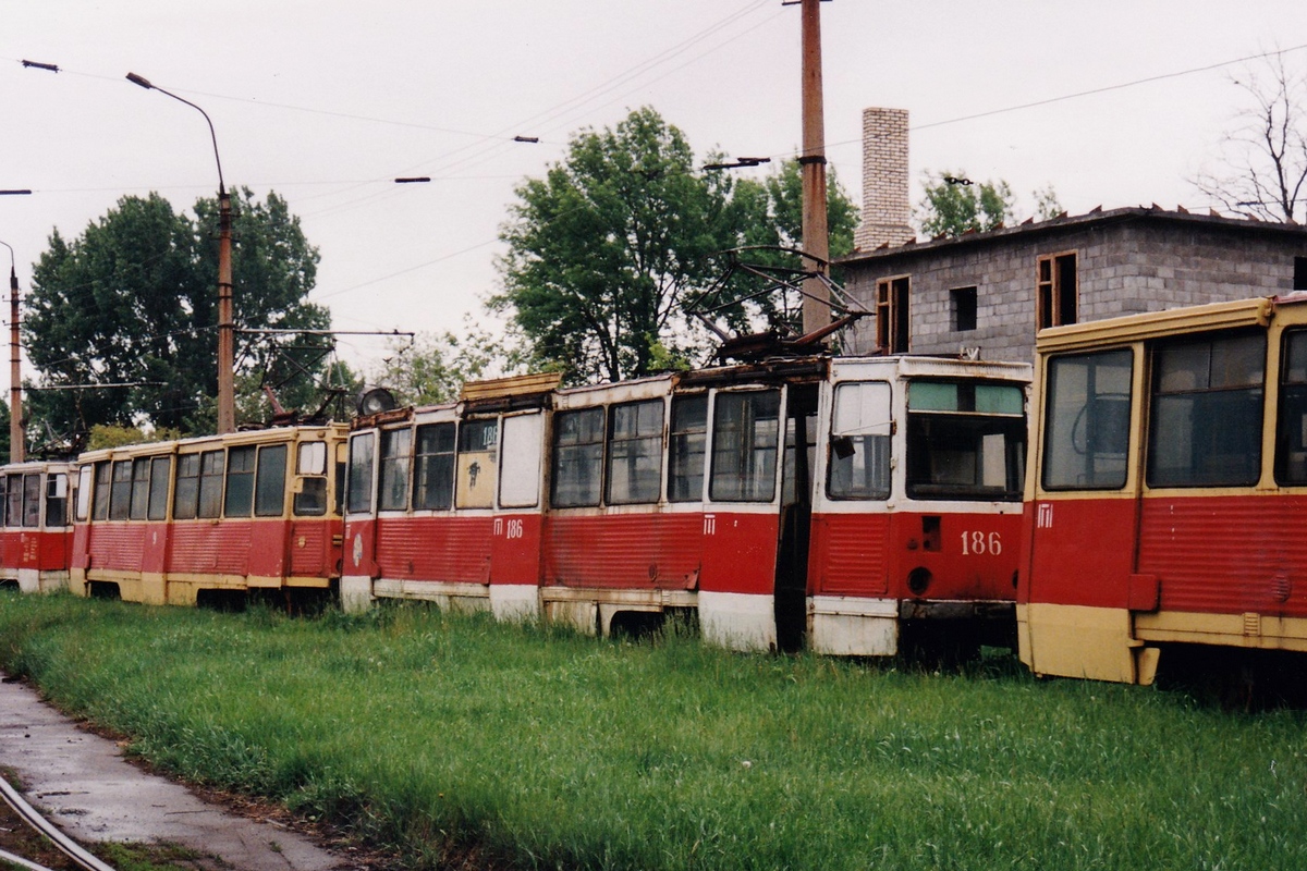 Makijivka, 71-605 (KTM-5M3) № 186; Makijivka — Photos by Alex Krakowsky — 21.05.1998