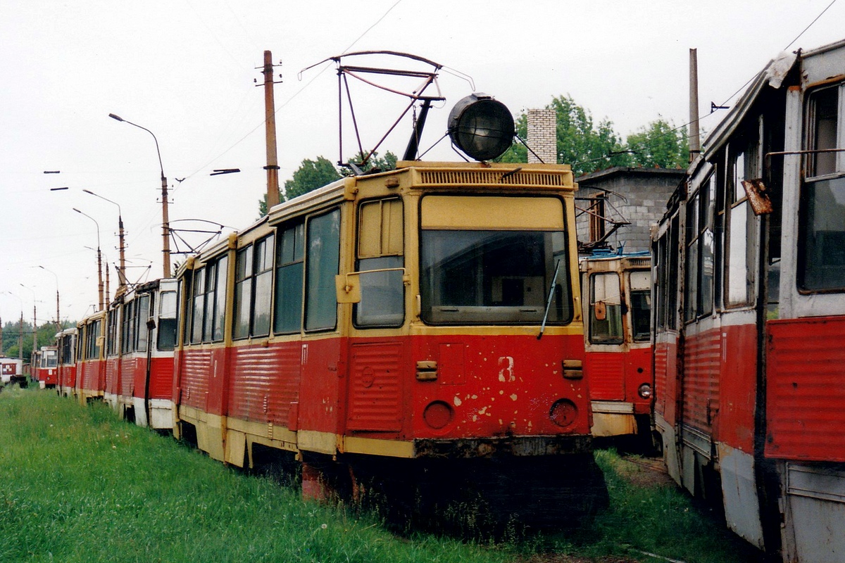 Makiejewka, VTK-24 Nr 8; Makiejewka — Photos by Alex Krakowsky — 21.05.1998