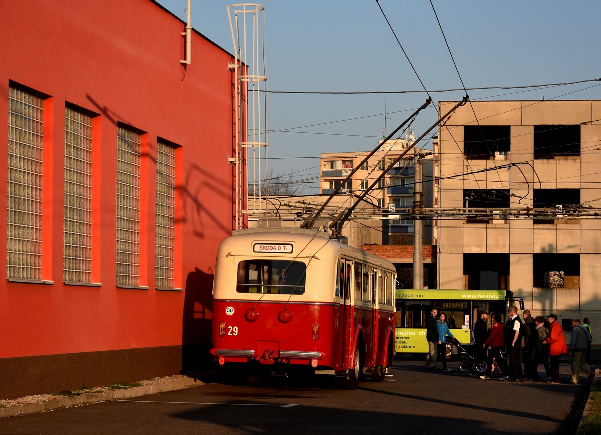 Ostrava, Škoda 8Tr6 # 29; Opava — 35 years in service — Bid farewell to trolleybuses 14Tr(M) / 35 let s Vami — symbolické rozlouceni s trolejbusy 14Tr(M)