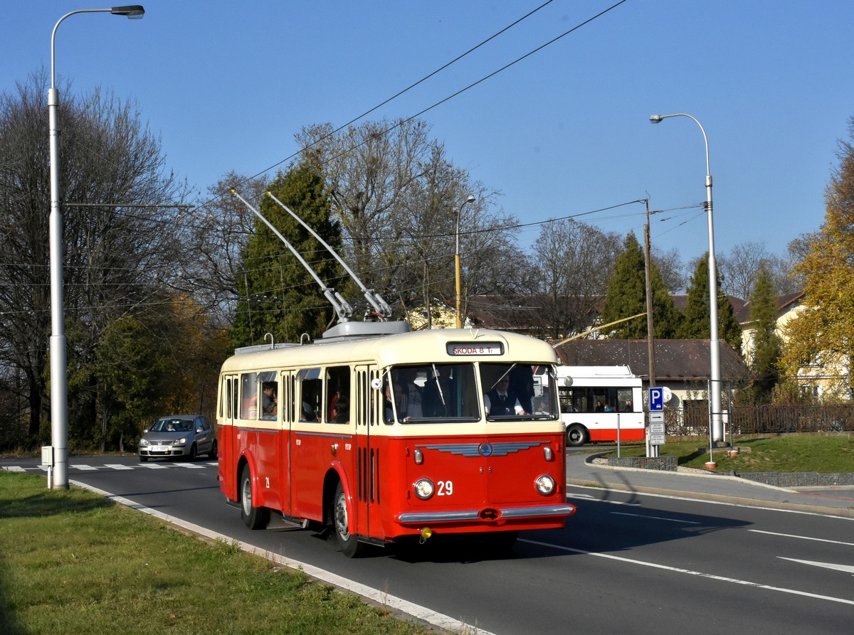 Ostrava, Škoda 8Tr6 č. 29; Opava — 35 years in service — Bid farewell to trolleybuses 14Tr(M) / 35 let s Vami — symbolické rozlouceni s trolejbusy 14Tr(M)