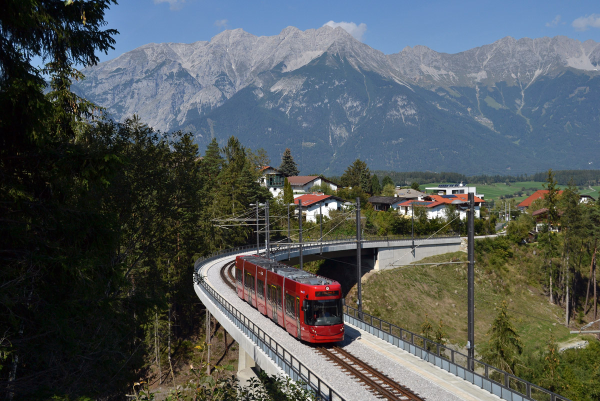 Инсбрук, Bombardier Flexity Outlook № 351; Инсбрук — Stubaitalbahn