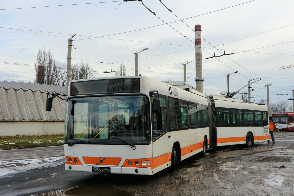 Iwano-Frankiwsk, Volvo V 7000 AT Nr. 203; Iwano-Frankiwsk — Test drive  trolleybuses Volvo V 7000 AT