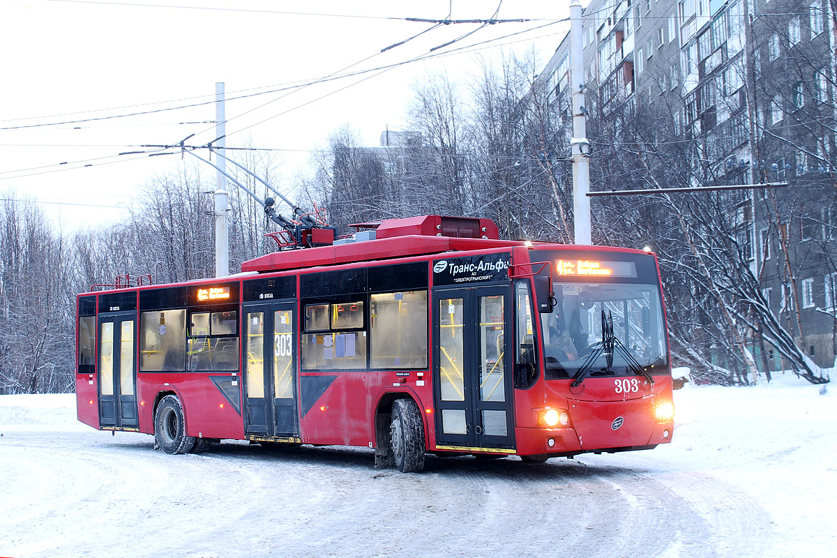 Murmansk, VMZ-5298.01 “Avangard” č. 303