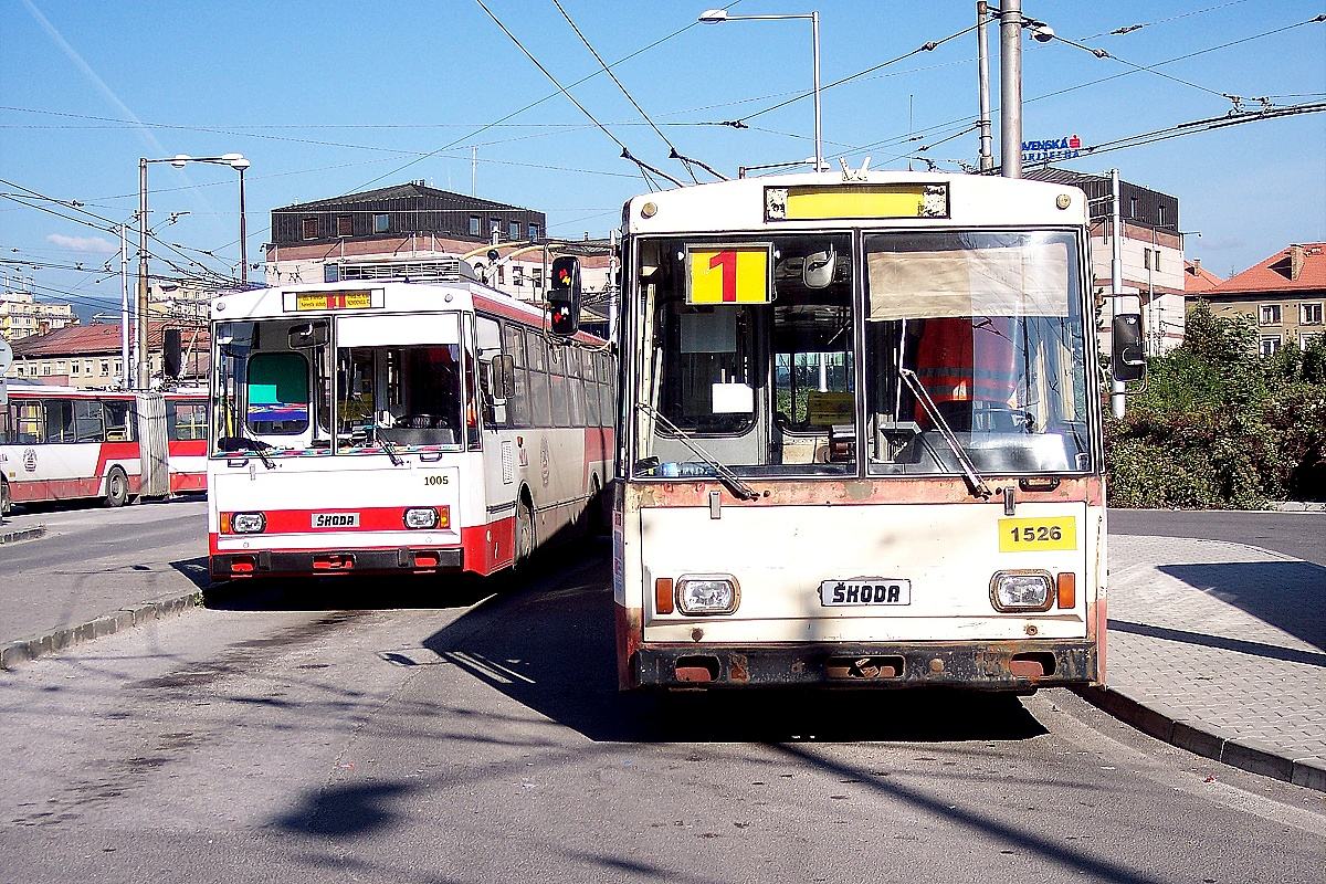 Банска-Бистрица, Škoda 15Tr07/7 № 1526; Банска-Бистрица, Škoda 14Tr12/7 № 1005