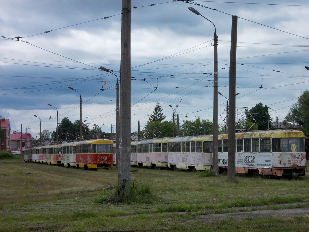 Тверь, Tatra T3SU № 238; Тверь, Tatra T3SU № 203; Тверь, Tatra T3SU № 235; Тверь — Трамвайное депо № 2