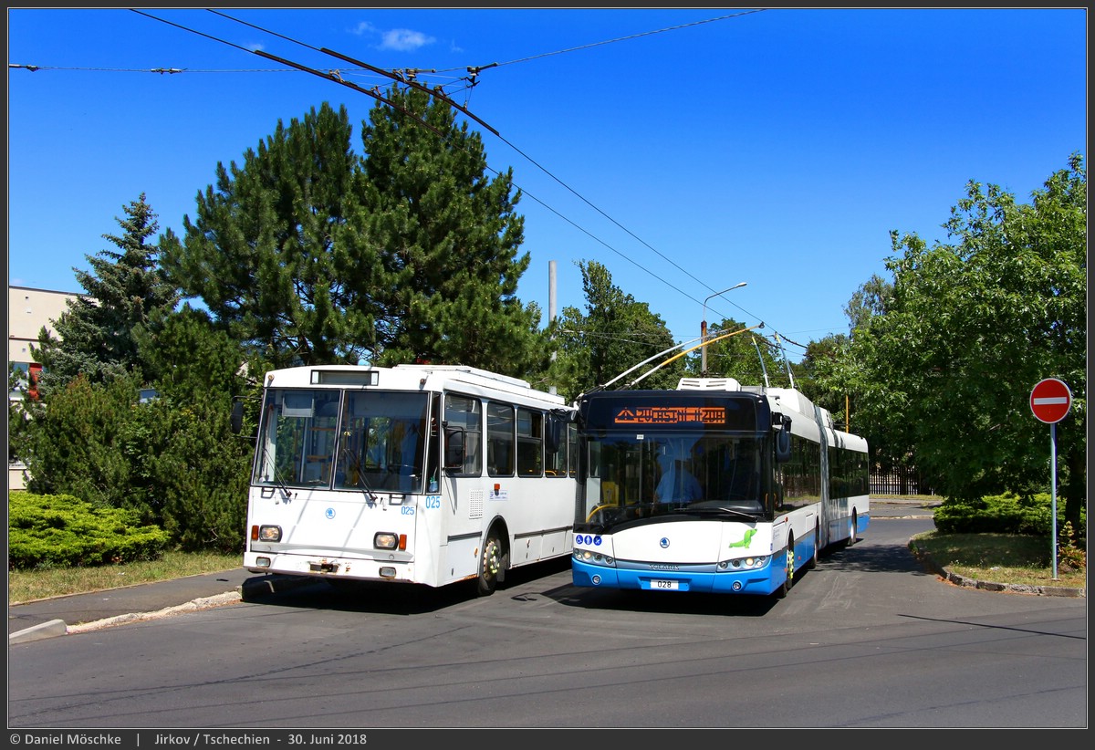 Chomutov, Škoda 15Tr11/7 nr. 025; Chomutov, Škoda 27Tr Solaris III nr. 028; Chomutov — Official farewell of Škoda 15Tr trolleybusses (30.06.2018) • Oficiální rozloučení s trolejbusy Škoda 15Tr (30.06.2018)