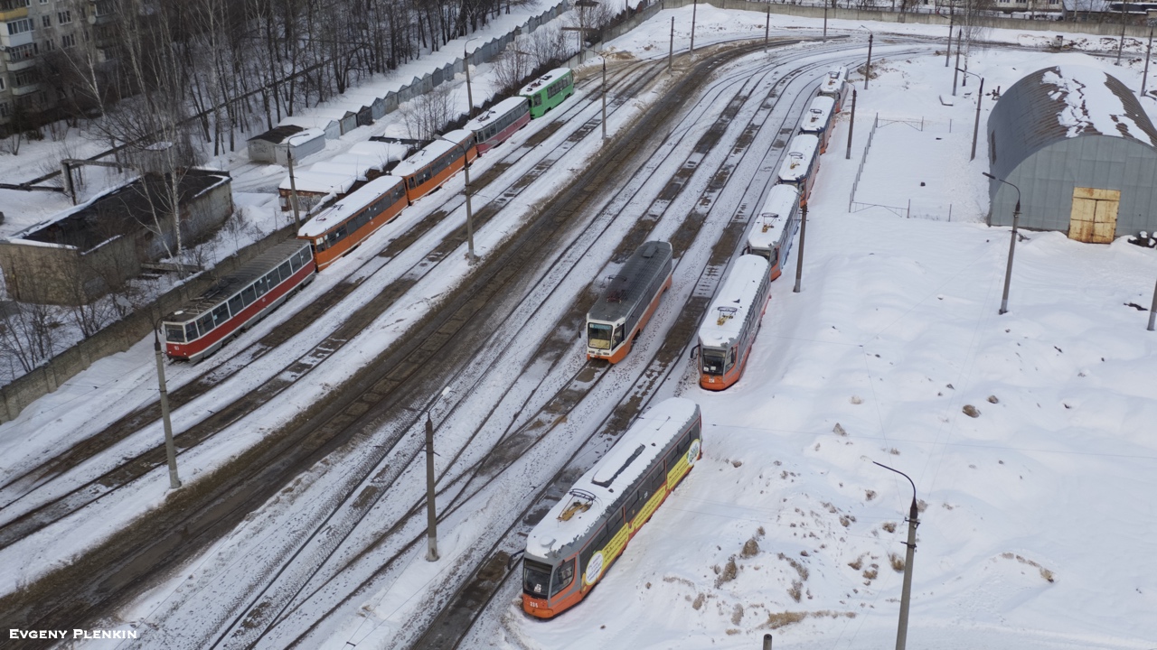 Smolensk, 71-619K Nr 277; Smolensk, 71-623-01 Nr 235; Smolensk, 71-623-01 Nr 234; Smolensk — Tram depot and service lines