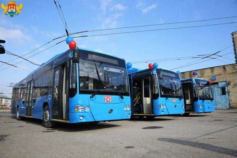 Makhachkala, VMZ-5298.01 “Avangard” № 245; Makhachkala, VMZ-5298.01 “Avangard” № 246; Makhachkala, VMZ-5298.01 “Avangard” № 247; Makhachkala — New trolleybus