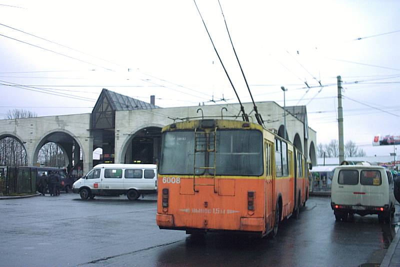 Petrohrad, ZiU-620501 č. 6008