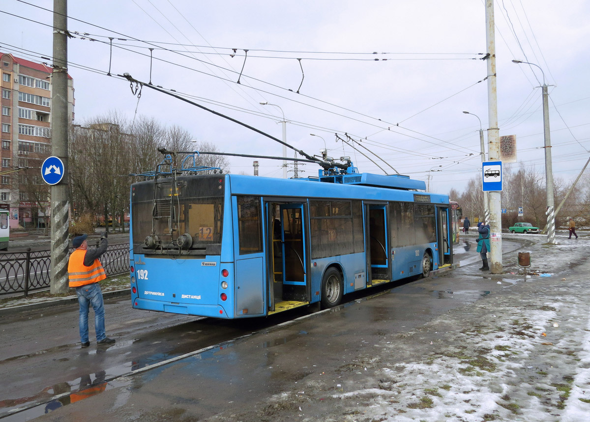 Ровно, Дніпро Т203 № 192; Ровно — Троллейбусные маршруты с использованием автономного хода