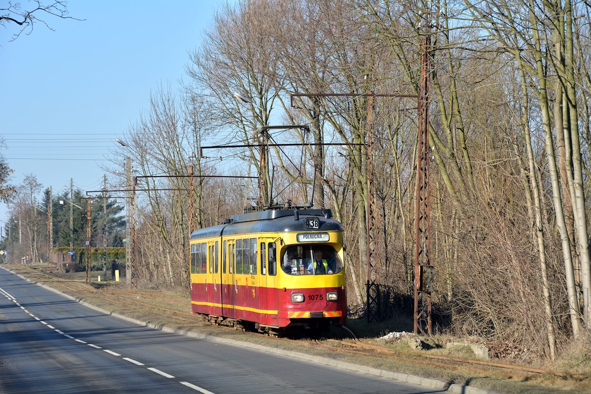 Лодзь, Duewag GT6 № 1075; Лодзь — Пригородные трамваи — Лютомерск