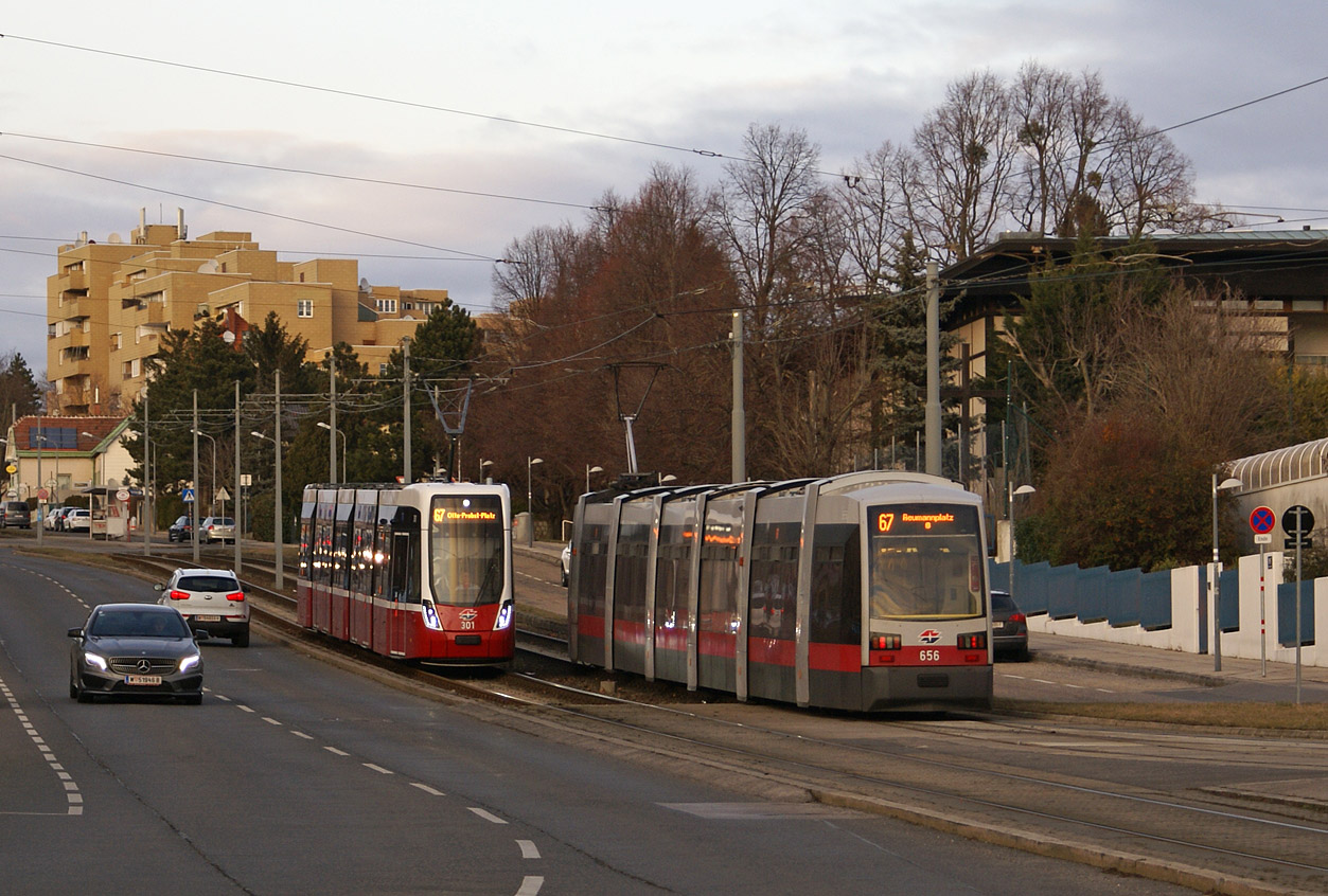 Вена, Bombardier Flexity Wien (Type D) № 301; Вена, Siemens ULF-B № 656