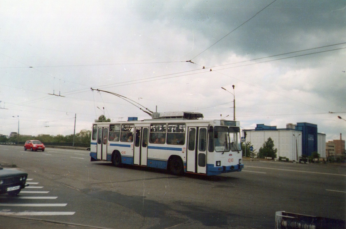 Kyjev, YMZ T2 č. 4240