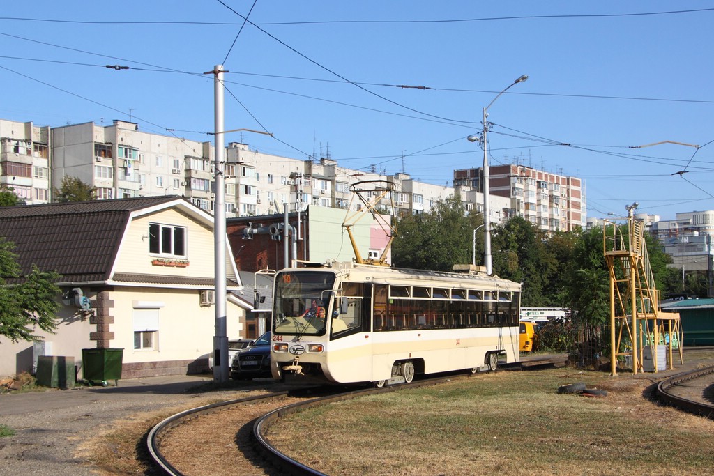 Трамвай 10 маршрут краснодар. 71-619 Трамвай Краснодар. Трамвай 10 Краснодар.