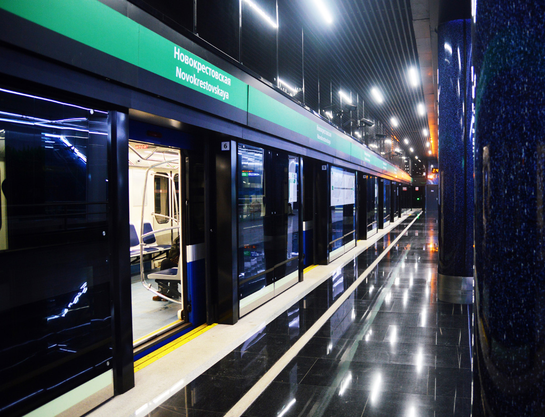 Sanktpēterburga — Metro — Line 3