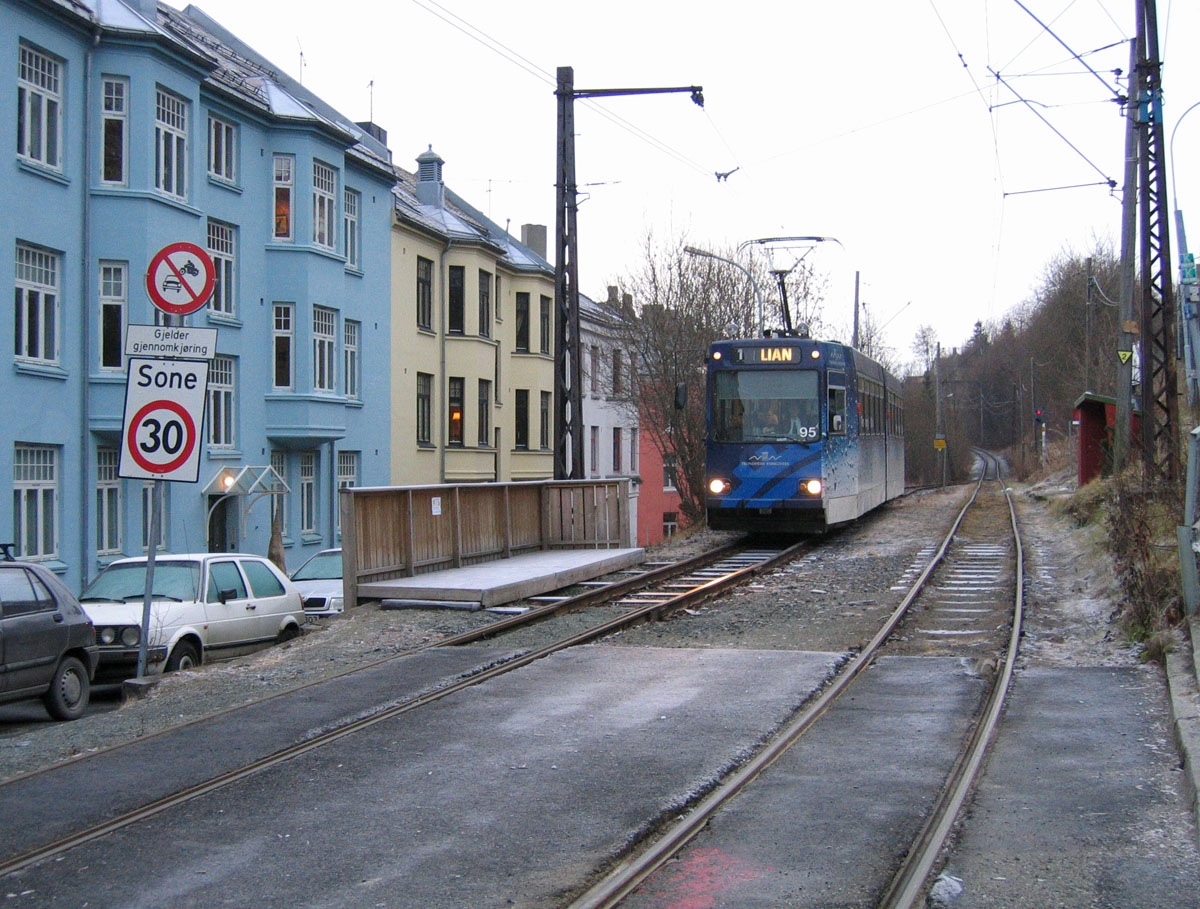 Trondheim, LHB GT6 Typ Braunschweig — 95; Trondheim — Tramway Lines and Infrastructure