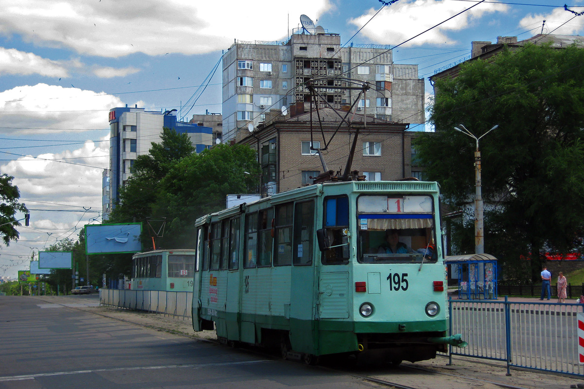Luhansk, 71-605 (KTM-5M3) Nr. 195