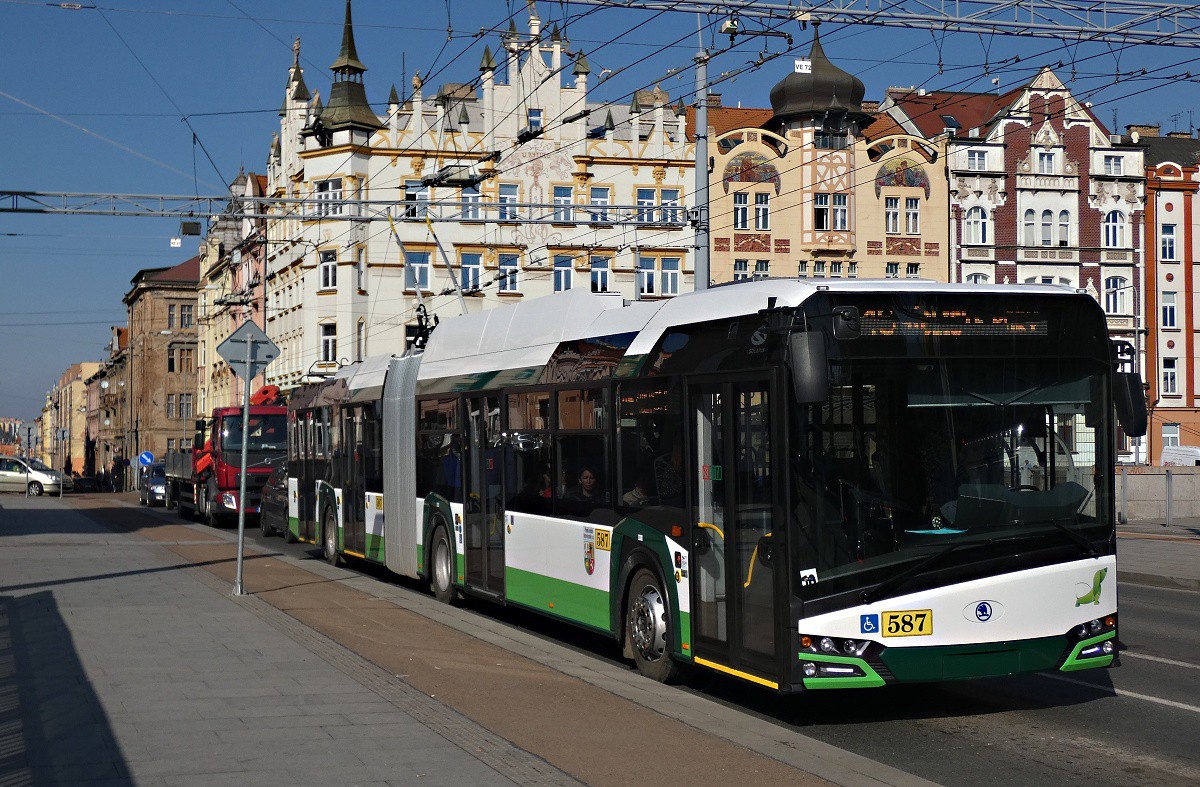 Plzeň, Škoda 27Tr Solaris IV # 587