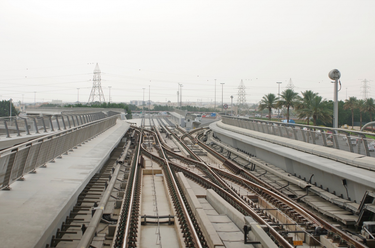 Дубай — Метрополитен — Зелёная линия; Дубай — Метрополитен — Пути и инфраструктура