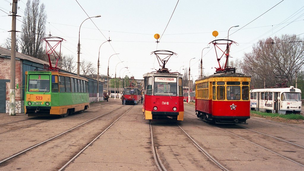 Krasnodar, 71-605 (KTM-5M3) # 523; Krasnodar, 71-605 (KTM-5M3) # ГМ-18; Krasnodar, Kh # Э-1; Krasnodar — Excursion with museum car Type Kh on 7 April 2000