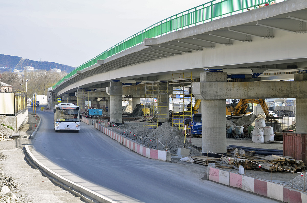Novorossiysk — Building & widening of traffic area of the Sukhumskoye highway