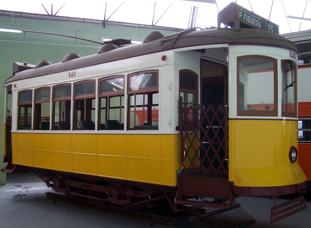 Лиссабон, Carris 2-axle motorcar (Standard) № 549; Лиссабон — Трамвай — Museu da Carris