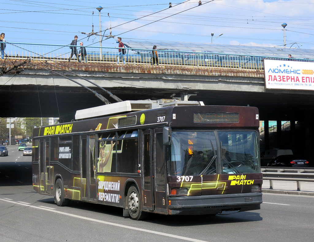 Киев, МАЗ-103Т № 3707