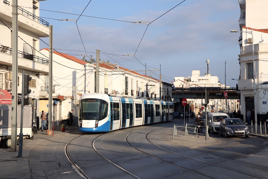 Algiers, Alstom Citadis 402 č. 137