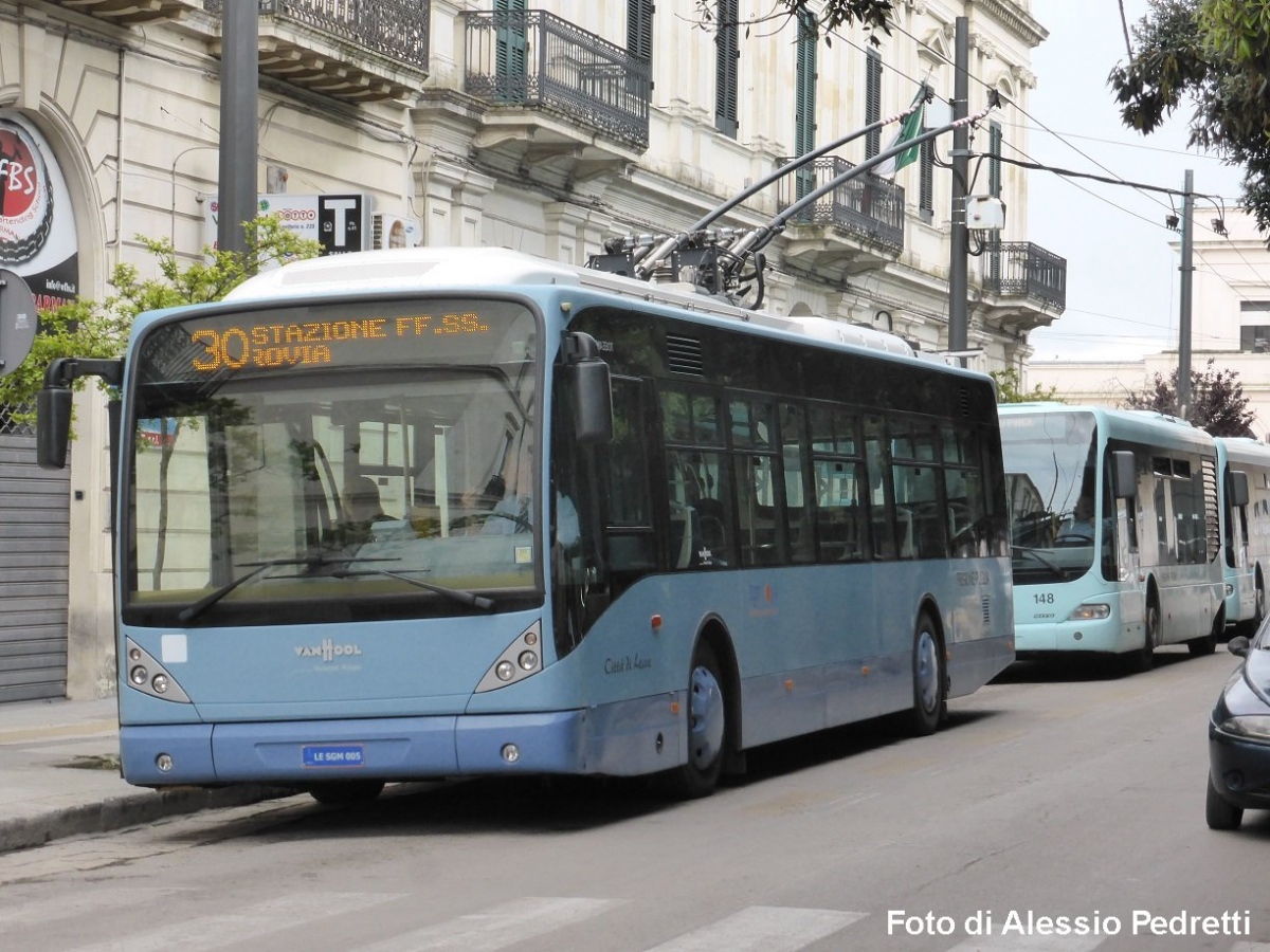 Lecce, Van Hool A330T # 005