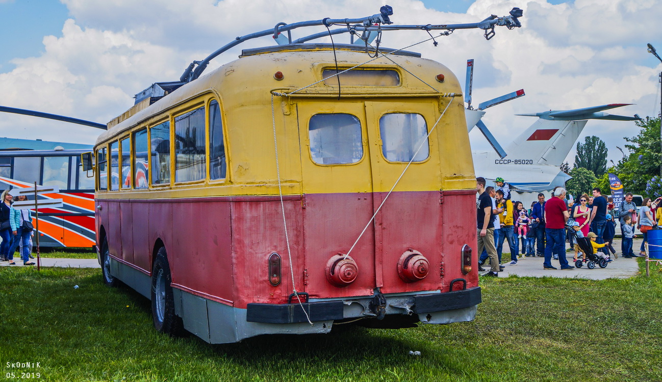 Киев, Škoda 8Tr11 № Т-3