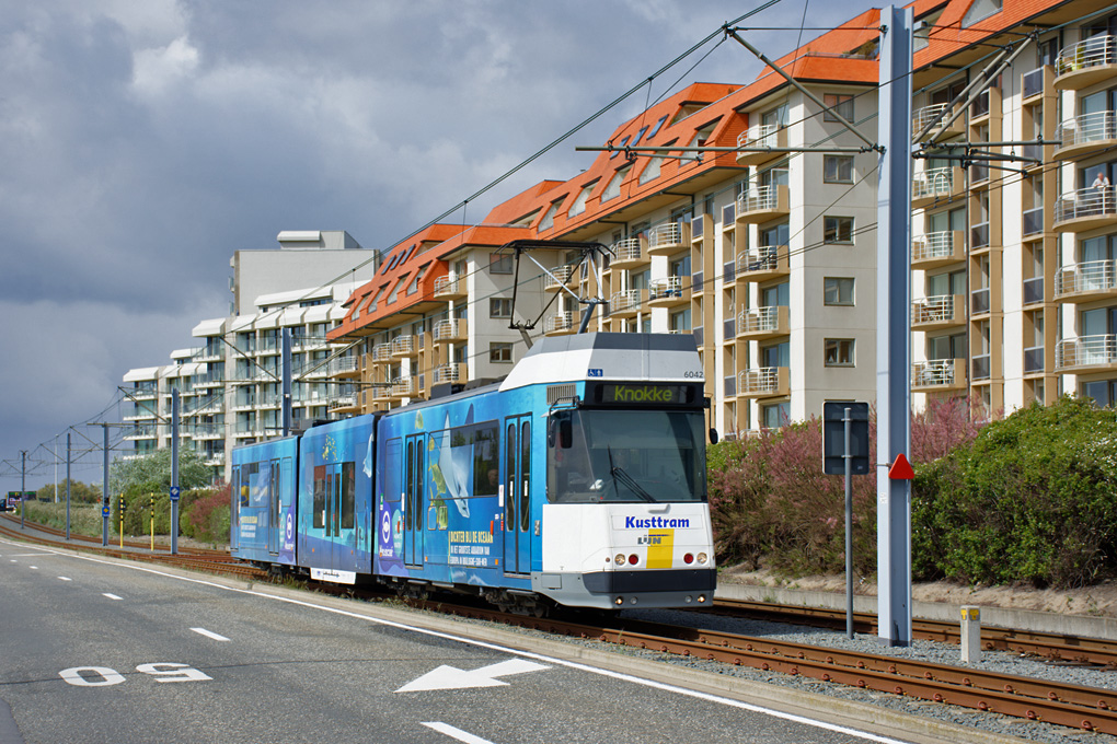 比利时海岸轻轨, BN/ACEC type 6000 8-axle # 6042