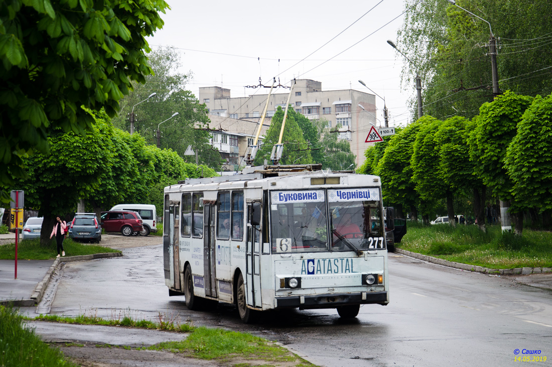 Черновцы, Škoda 14Tr02/6 № 277; Черновцы — Ремонт проспекта Независимости, изменение движения маршрутов 1, 5, 11.